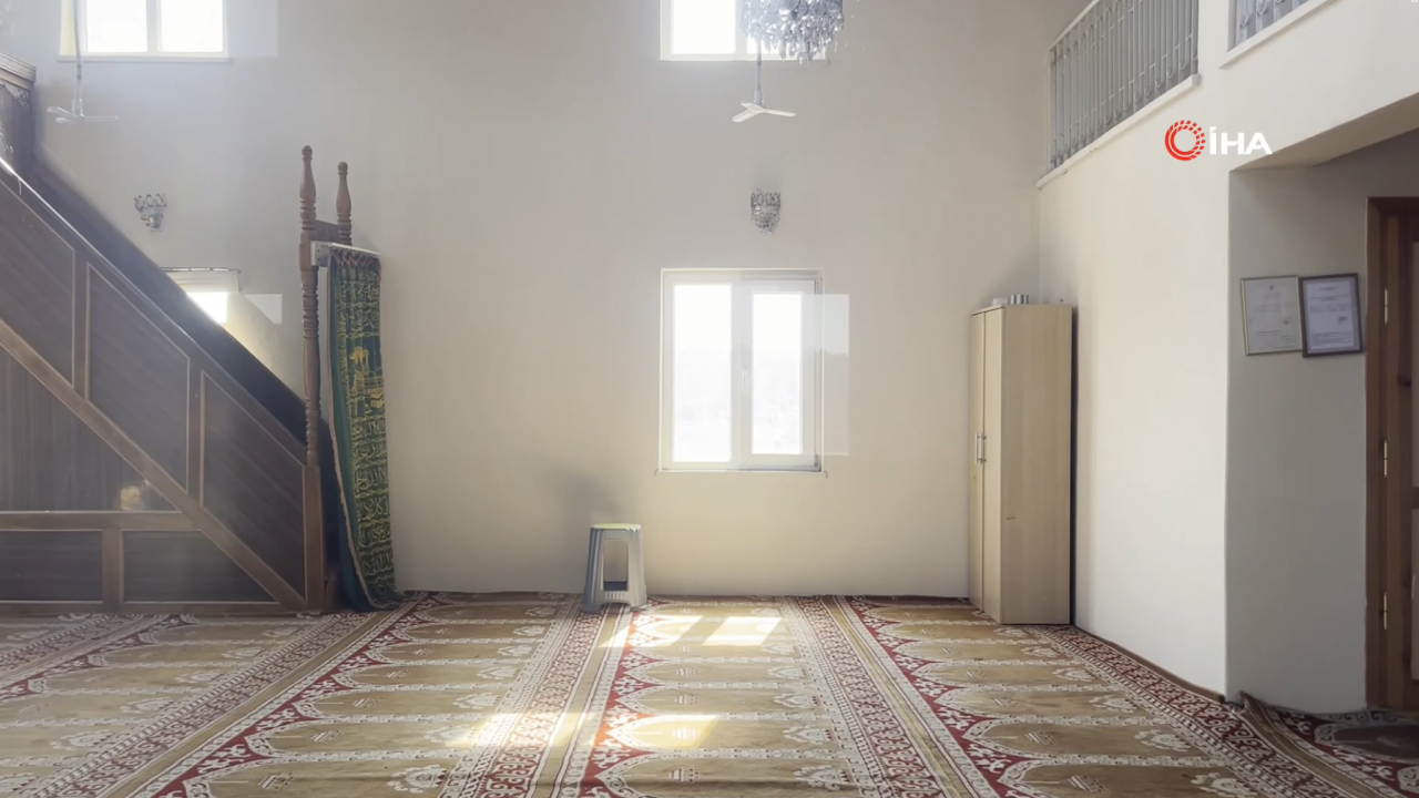 Foto - Orman yangınında tüm köy küle döndü! Bir tek oraya alevler dokunmadı… Tüyleri diken diken eden görüntüler