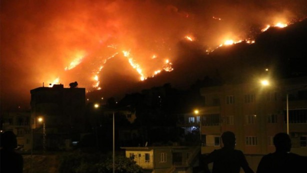 Orman yangınları uzaydan görüntülendi!