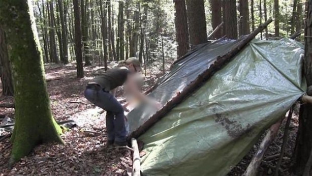 Foto - Ormanda nasıl kulübe yapılır? İşte cevabı...