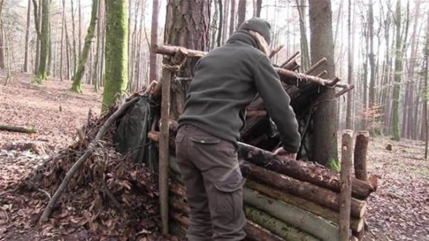 Foto - Ormanda nasıl kulübe yapılır? İşte cevabı...