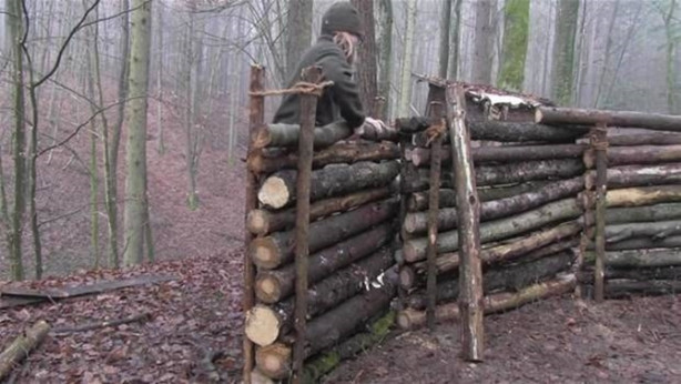 Foto - Ormanda nasıl kulübe yapılır? İşte cevabı...