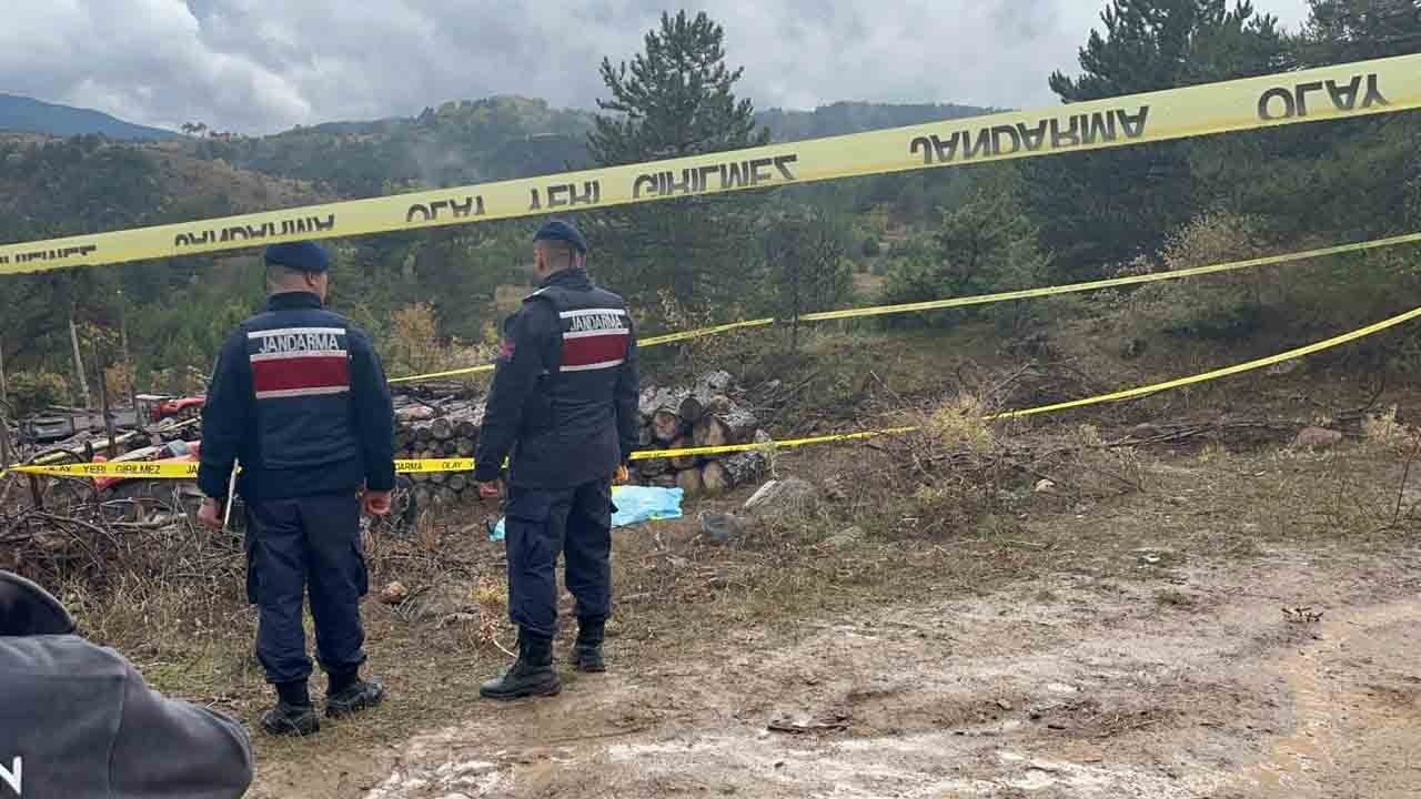 Foto - Ormandaki tartışma kanlı bitti: Birlikte odun topladığı imamı odunla öldürdü