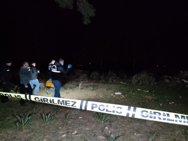 Foto - Ormanlık alandaki gizemli mezar ekipleri alarma geçirdi! 