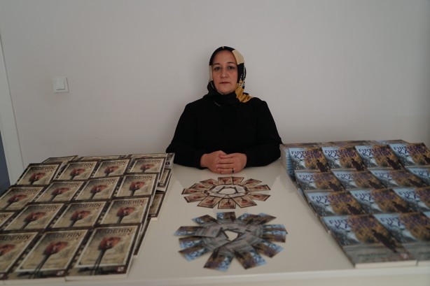 Foto - Örnek alınacak azim! Ev hanımı kadın 2 kitap yazdı