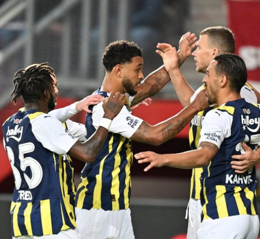 Foto - Orta sahaya yıldız Manchester City'den geliyor: İngiltere bu olayı konuşuyor: Türkiye'ye geliyor mu?