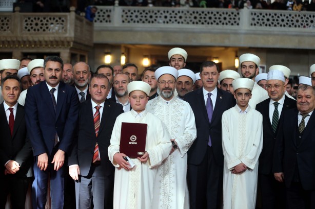 Foto - "Ortaçağ zihniyeti"nin son ürünü CHP'li Özgür Özel için yas günü! Ali Erbaş'tan müthiş hamle