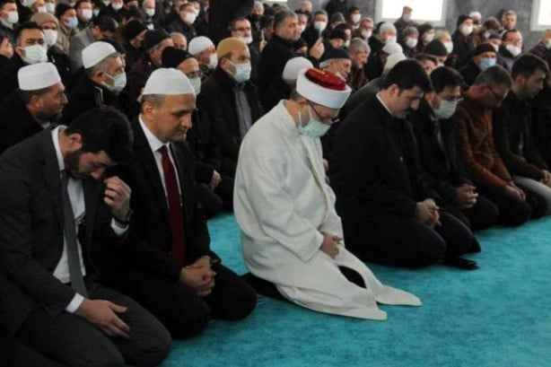 Foto - "Ortaçağ zihniyeti"nin son ürünü Özgür Özel için yas günü! Ali Erbaş'tan müthiş hamle