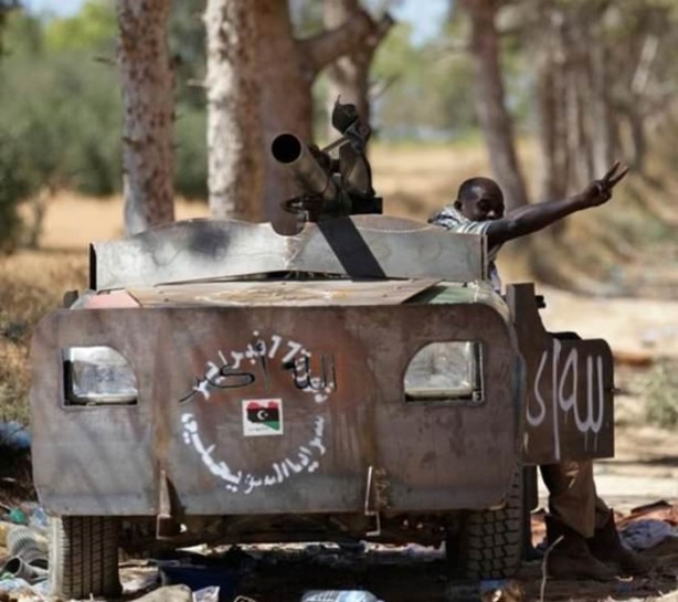 Foto - Ortadoğu'nun tuhaf silahları! 