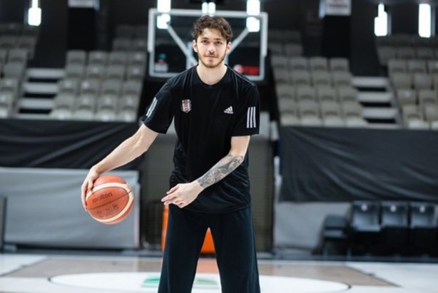 Foto - Ortalığı karıştıran görüntü! Beşiktaş'ın yıldızı Fenerbahçe yöneticisiyle...