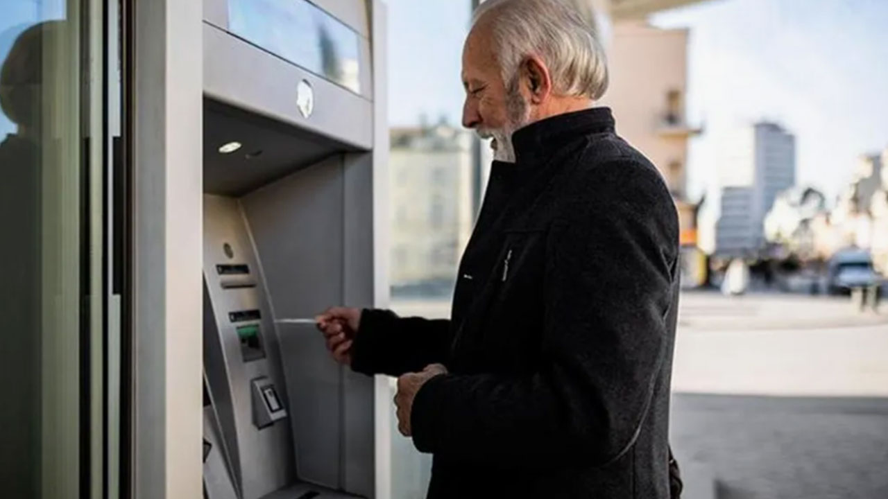 Foto - Ortalığı karıştıran karar: Emeklilik yaşını 70'e yükselttiler