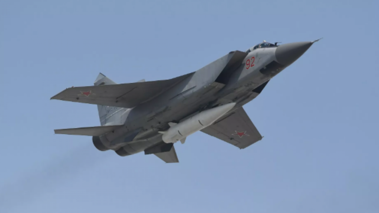 Foto - Ortalık çok fena karışacak: Savunma sanayii fabrikası füzeyle vuruldu