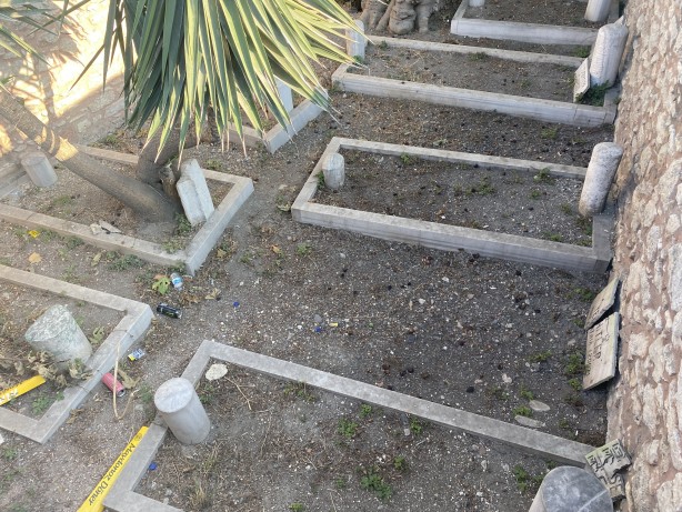 Ortalık çöpten geçilmiyor! İBB’den şehitlere büyük vefasızlık