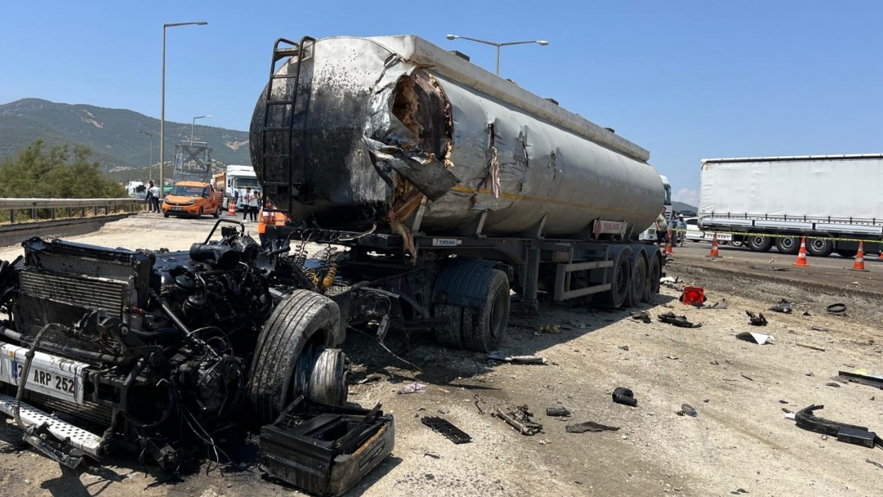 Foto - Ortalık savaş alanına döndü! Gaziantep’te korkunç kaza: Ölüler var 