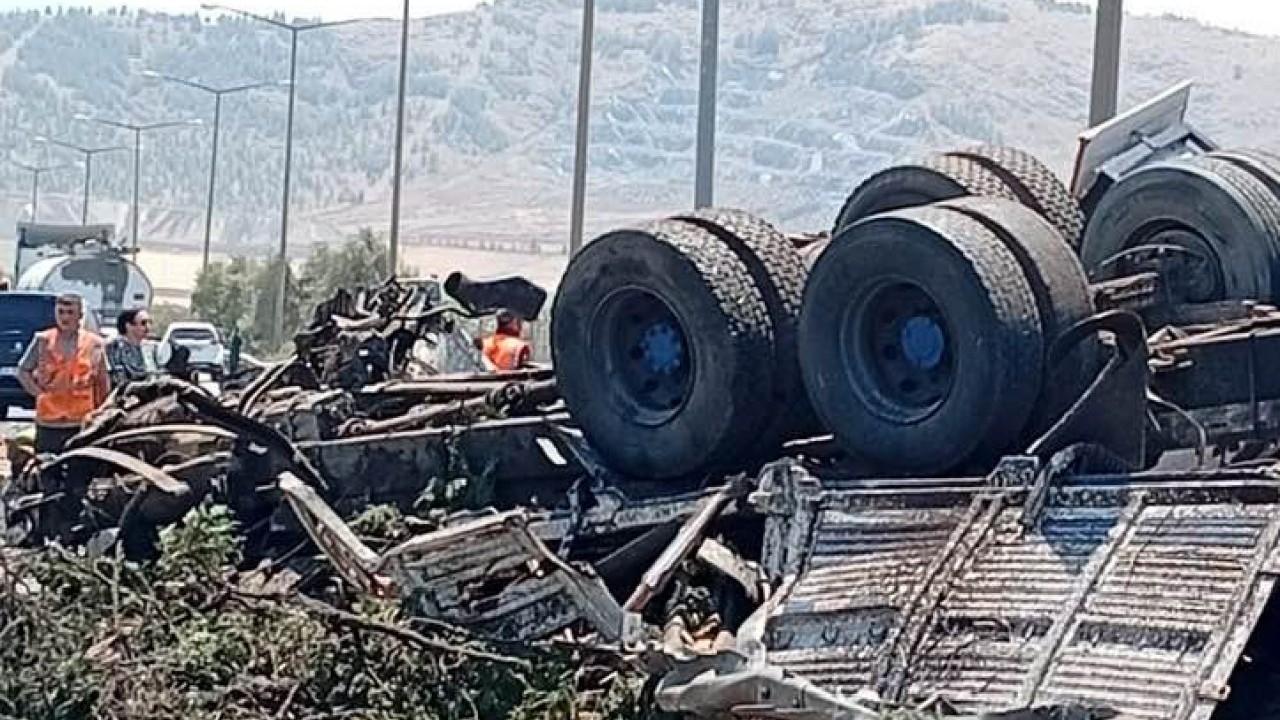 Ortalık savaş alanına döndü! Gaziantep’te korkunç kaza: Ölüler var 