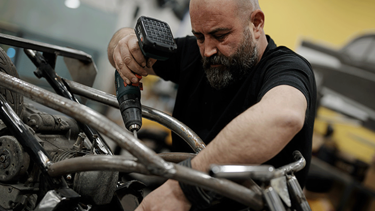 Foto - Ortaya neler çıkarılıyor neler! Hurda araç deyip geçmeyin!