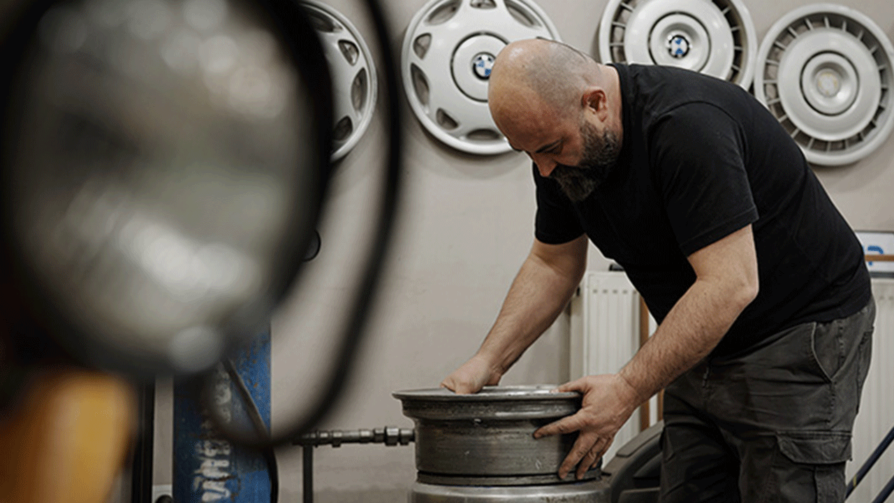 Foto - Ortaya neler çıkarılıyor neler! Hurda araç deyip geçmeyin!
