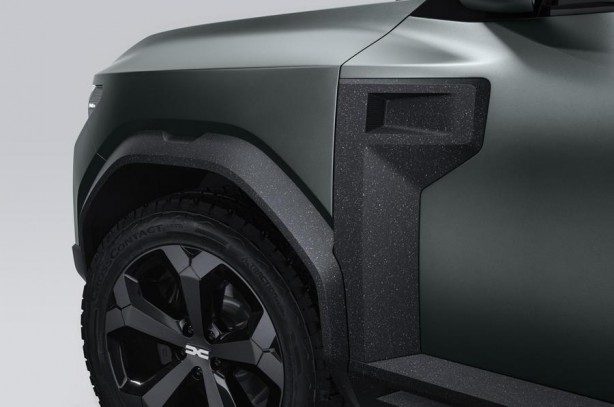 Foto - Örtüsü kaldırıldı! İşte Dacia'nın yeni SUV'u