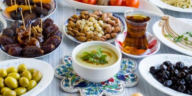 Foto - Oruç kilo almayı önler mi? Oruç tutulurken nasıl zayıf kalınır?