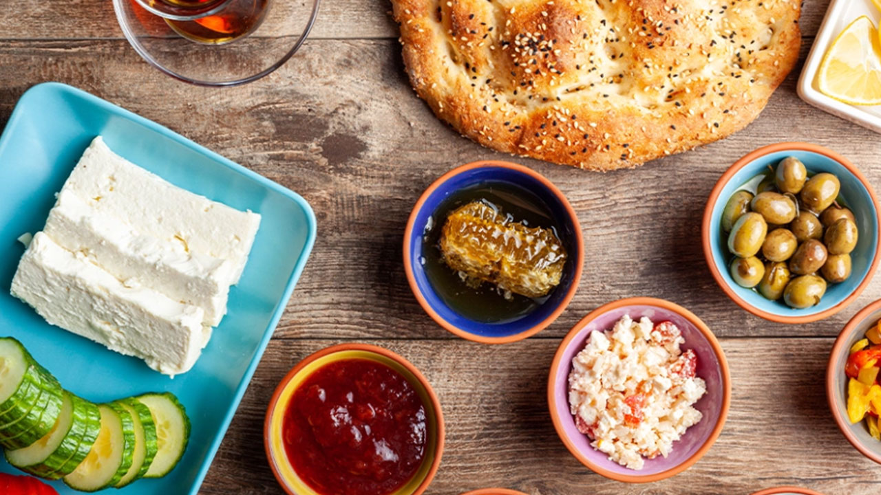 Oruç tutarken susamamak için geceleri bunu yiyin! Sahurda bir tane yiyen iftara kadar susamıyor