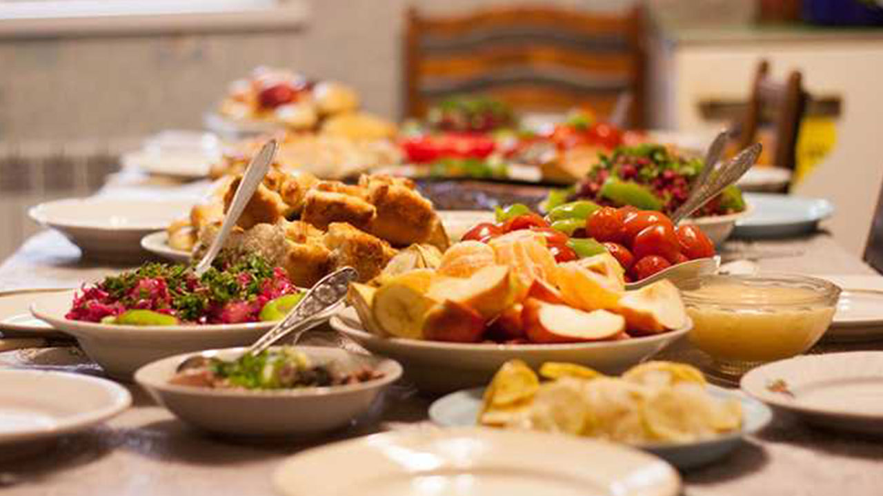 Foto - Oruç tutarken susamamak için geceleri bunu yiyin! Sahurda bir tane yiyen iftara kadar susamıyor