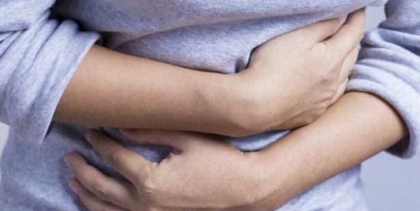 Foto - Oruca niyetlenen bir kadın gün içerisinde adet görürse oruç bozulur mu?