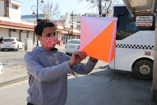 Foto - Oryantiring yarışmasına katılan sporcular tarihi mekanlarda ter döktü