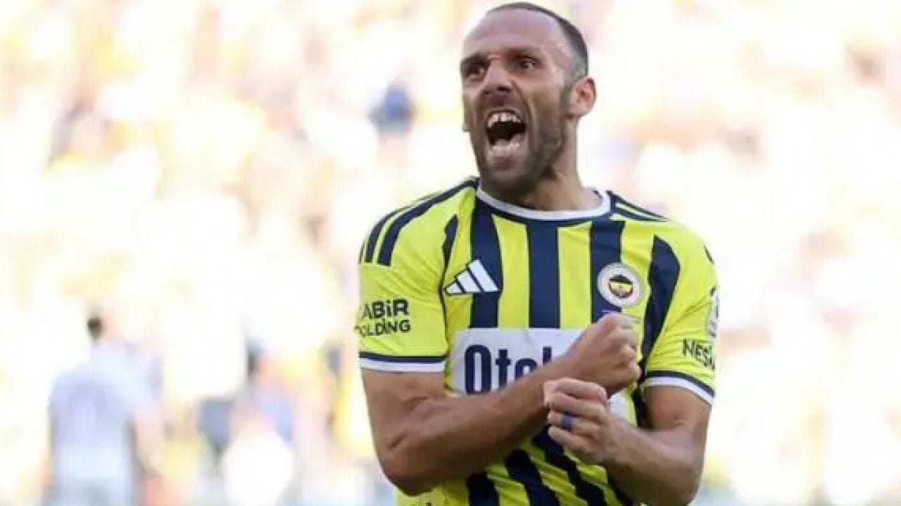 Foto - Osimhen derbide double yaptı: Süper Lig gol krallığı yarışı kızıştı!