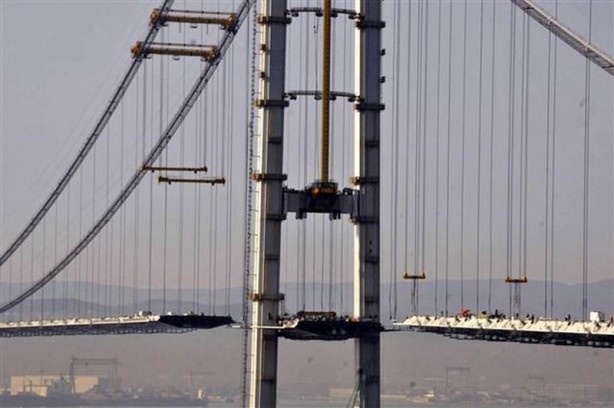 Foto - Osman Gazi Köprüsü'ndeki kavisin nedeni kuşlar