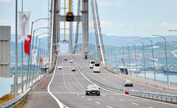 Foto - Osmangazi Köprüsü'nün geçiş verileri muhalifleri mosmor etti