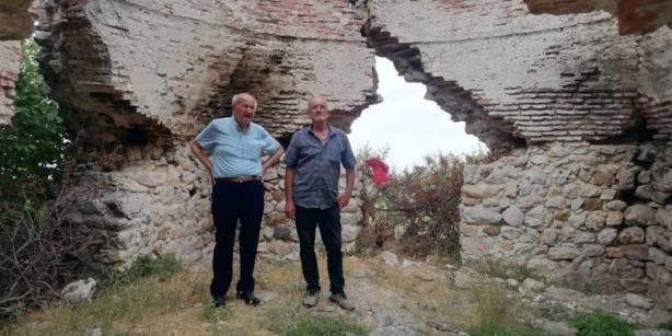 Foto - Osmanlı’dan kalan tarihi kale ilgisizlikten yıkılmak üzere!
