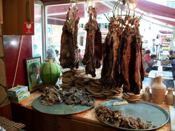 Foto - Osmanlılar niye sofrada su içmezdi?