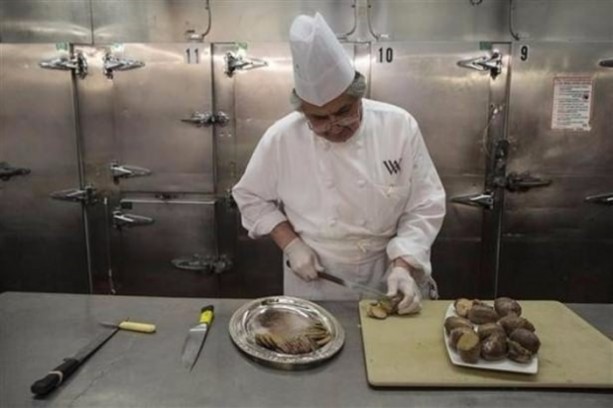 Foto - Osmanlılar niye sofrada su içmezdi?