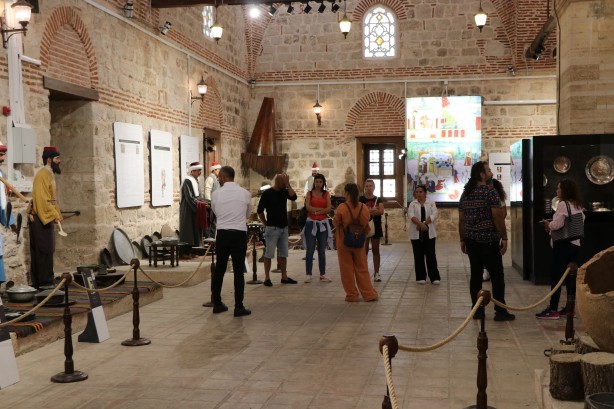 Foto - Osmanlı'nın ihtişamı için rekor ziyaretçi! Beklenmedik gelişme! Bir anda durduruldu