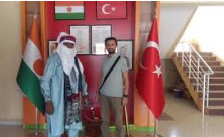 Foto - Osmanlı’nın son sancağı hala yaşıyor! Afrika’da yaşayan esmer Türkler