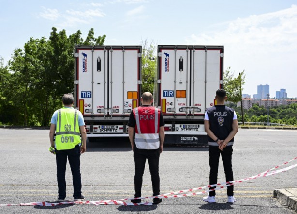 Foto - ÖSYM’den yüksek güvenlikli YKS operasyonu! Sınav operasyonu bakın böyle görüntülendi