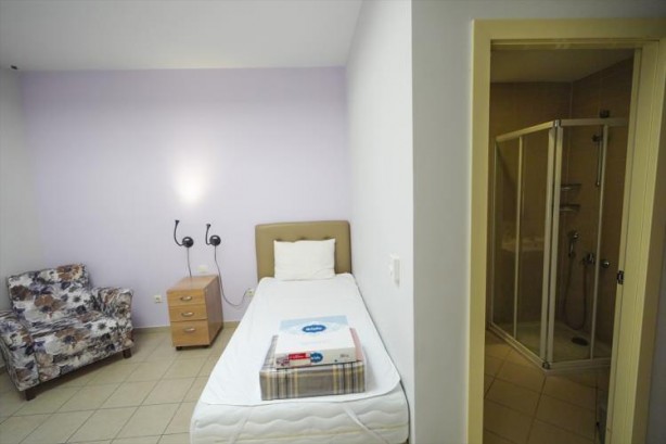 Foto - ÖSYM'nin dünyadan izole sınav merkezi kapılarını ilk kez açtı! Çöp bile 45 gün dışarı çıkmıyor