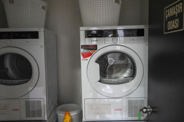 Foto - ÖSYM'nin dünyadan izole sınav merkezi kapılarını ilk kez açtı! Çöp bile 45 gün dışarı çıkmıyor