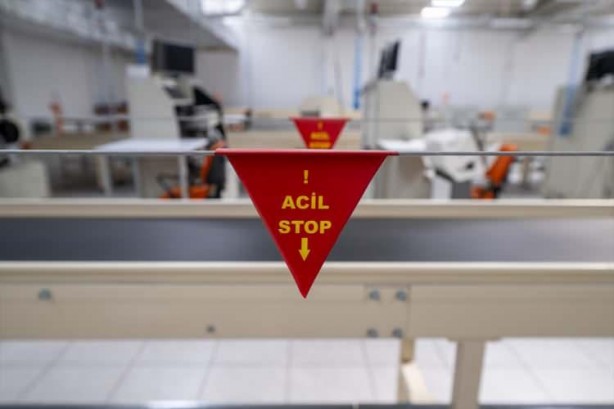 Foto - ÖSYM'nin dünyadan izole sınav merkezi kapılarını ilk kez açtı! Çöp bile 45 gün dışarı çıkmıyor