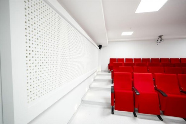 Foto - ÖSYM'nin dünyadan izole sınav merkezi kapılarını ilk kez açtı! Çöp bile 45 gün dışarı çıkmıyor