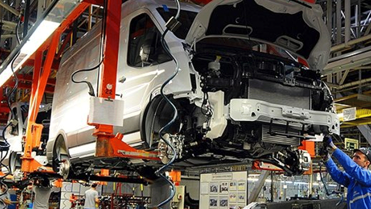 Foto - Oto devine büyük şok: 2 yıl boyunca yavaş yavaş çalmışlar!