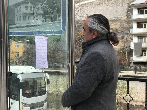 Foto - Otobüs durağına not astı! Bakın küçük çocuk ne istiyor