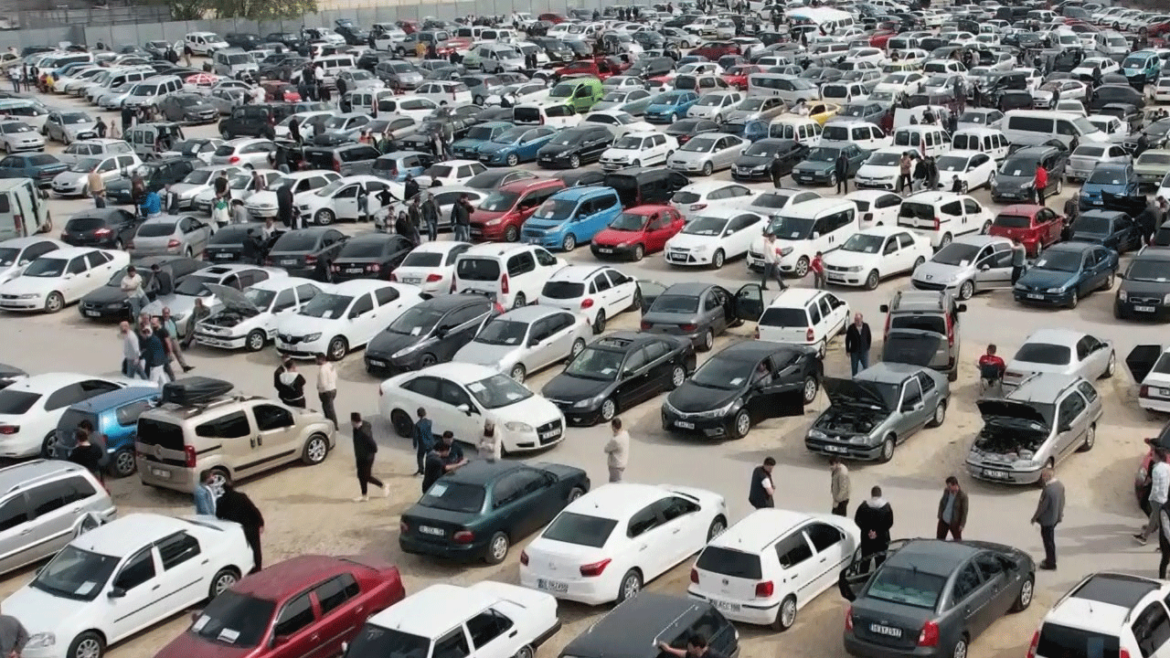 Otomobil alacaklara uyarı: Kimse beklemesin!