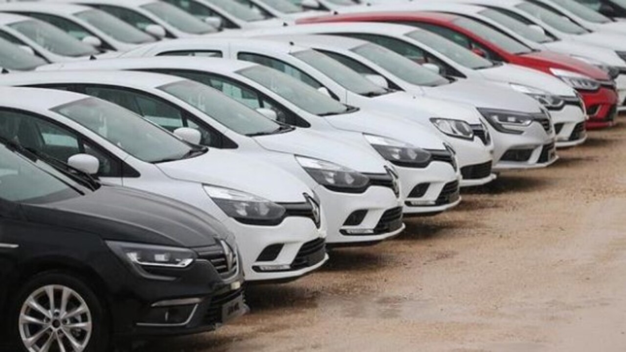 Foto - Otomobil almak isteyenler dikkat! Yarı fiyatına satıyorlar! İşte yöntemi