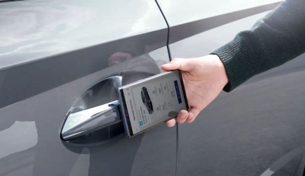 Foto - Otomobil anahtarları tarihe karışıyor! iPhone’lar kapı açıp motoru çalıştıracak