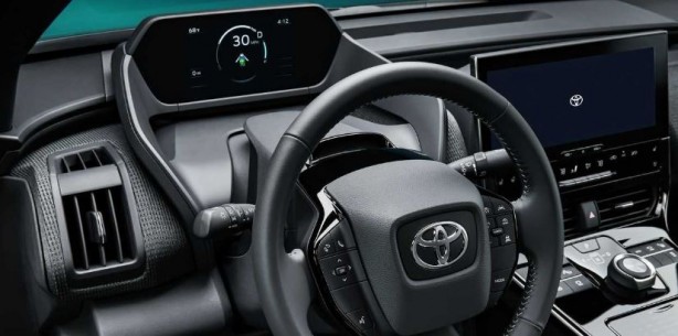 Otomobil devi elektrikli arabalara 'sahte debriyaj' koyacak