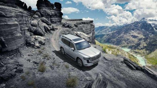 Foto - Otomobil devleri benzinli ve dizel araçlar için tarih verdi