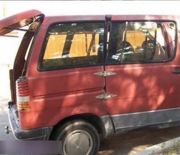 Foto - Otomobil hasarlarına komik çözümler