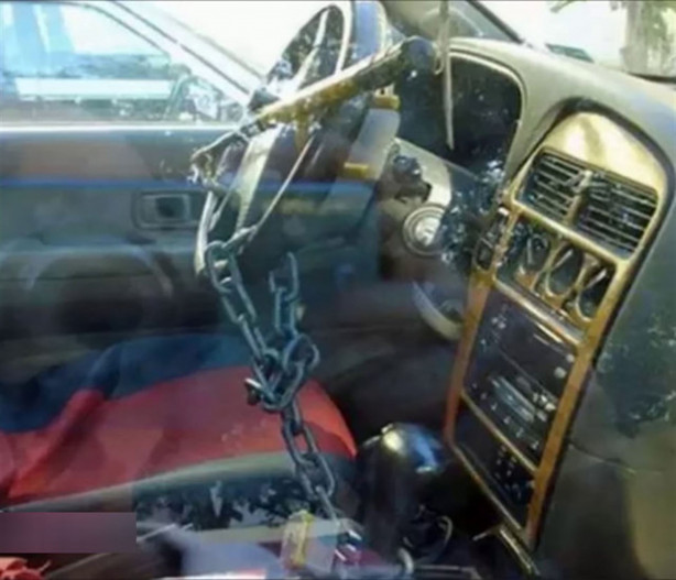 Foto - Otomobil hasarlarına komik çözümler