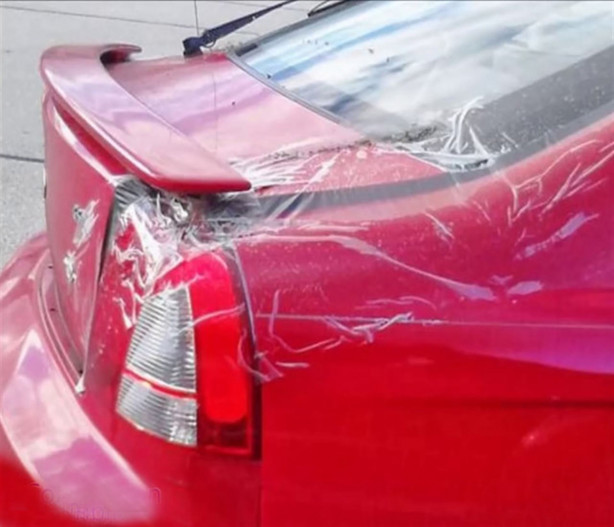 Foto - Otomobil hasarlarına komik çözümler