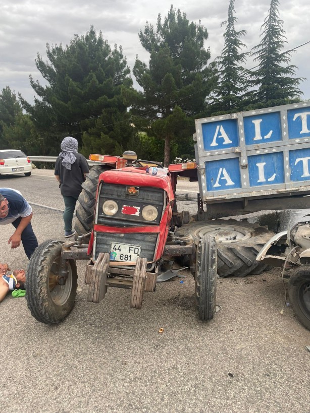 Otomobil ile traktör çarpıştı: 6 yaralı